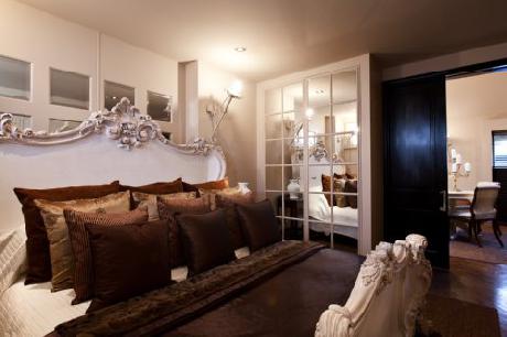 No.11 Cadogan Gardens