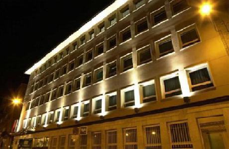 Tryp Infanta Mercedes