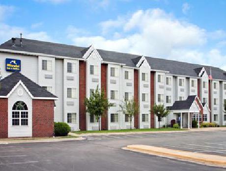 Microtel Inn and Suites Appleton