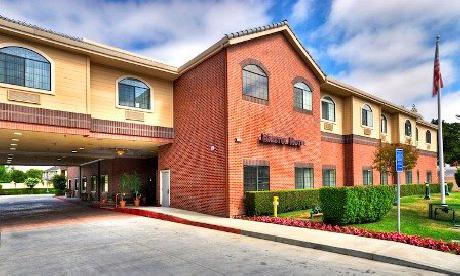 Bristol Hotel, Boutique Collec