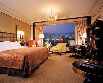 Island Shangri La Hong Kong