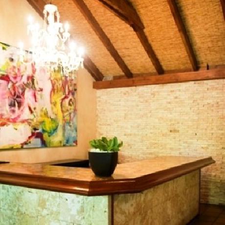 Villa Montana Beach Resort