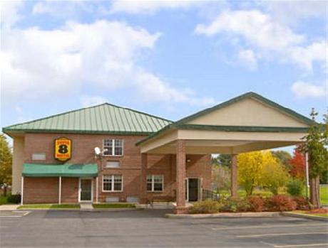 Super 8 Syracuse East