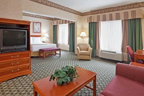 Holiday Inn Express Hotel & Suites YOUNGSTOWN N (WARREN/NILES)
