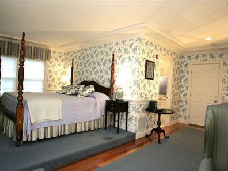 Whalewalk Inn and Spa