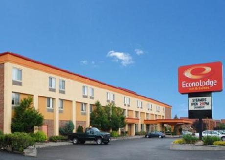 Quality Inn & Suites Riverfront