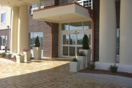 Holiday Inn Express PEMBROKE