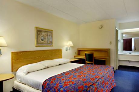 Red Roof Inn Charlotte UNCC