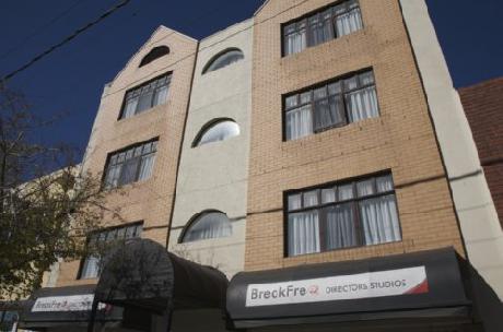 Breakfree Directors Studio Adelaide