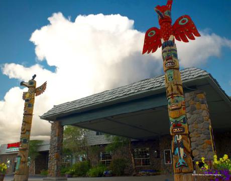 Coast International Inn