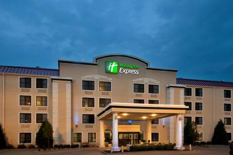 Holiday Inn Express EAST PEORIA