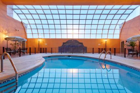 Holiday Inn Express SILAO-AEROPUERTO BAJIO