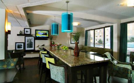 Hampton Inn CharlestonAirportColiseum