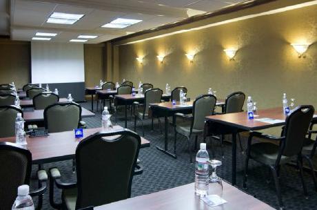 CHARLOTTE HILTON EXECUTIVE PARK