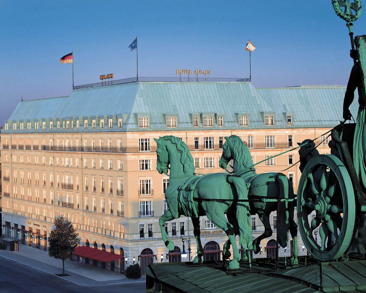 Отель Adlon Kempinski Берлин
