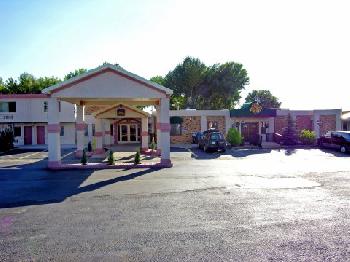 BEST WESTERN Crossroads Inn