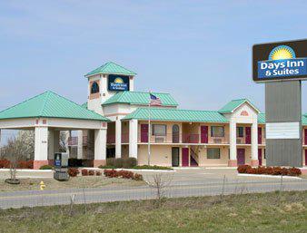 Days Inn and Suites Bentonville