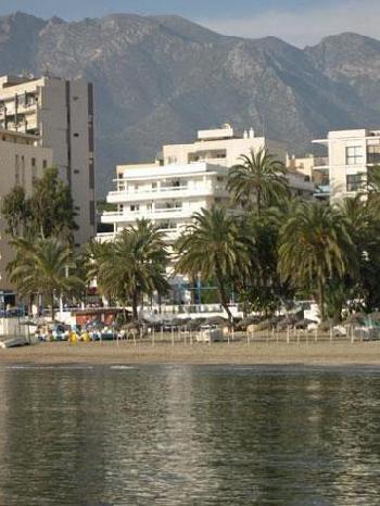 Aparthotel Puerto Azul Marbella