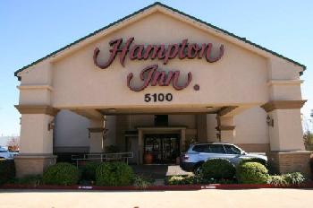 HAMPTON INN MARSHALL