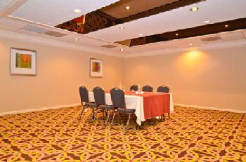 BEST WESTERN Carriage House Inn