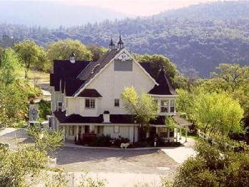 Hounds Tooth Inn