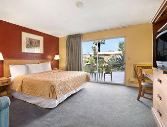 Cathedral City Travelodge