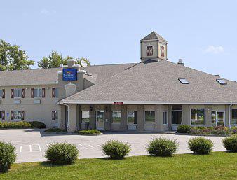 Baymont Inn and Suites Pella
