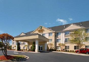 Quality Suites At Carolina Place Mall
