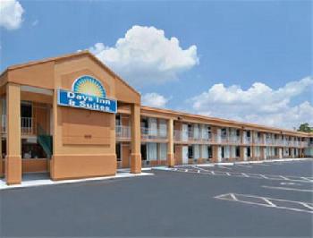 Days Inn and Suites Vero Beach