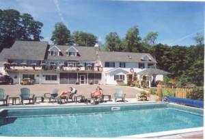 Long House Manor Bed and Breakfast