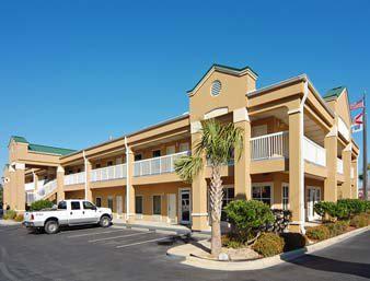 Baymont Inn and Suites Crestview