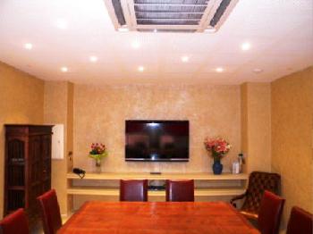 L Auberge