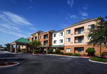 Courtyard Lakeland