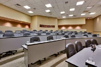 Doubletree® Hotel Overland Park-Corporate Woods