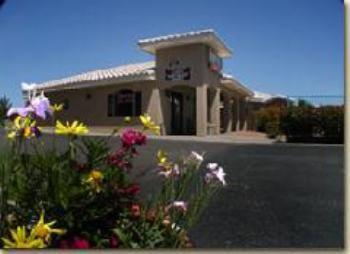 Pines Motel