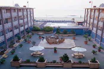 Flagship Oceanfront Hotel
