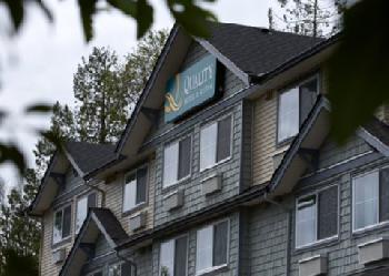 Quality Hotel & Suites Langley
