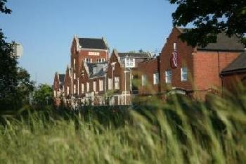Ramada Farnham