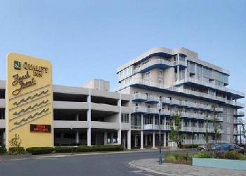 Quality Inn & Suites Beachfront