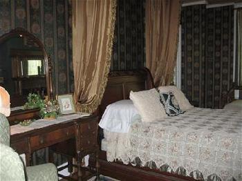 Steamboat House Bed and Breakf