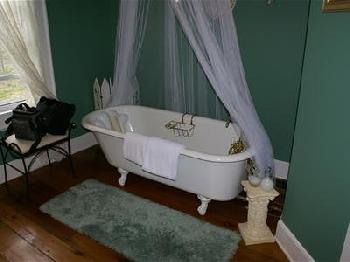 Buffalo Tavern Bed & Breakfast