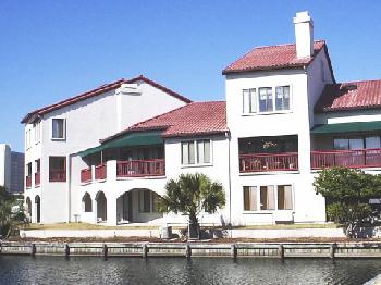 Inn at St Thomas Square