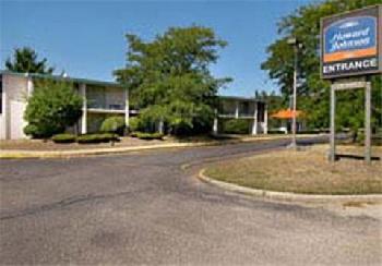 Howard Johnson Express Inn - Commack