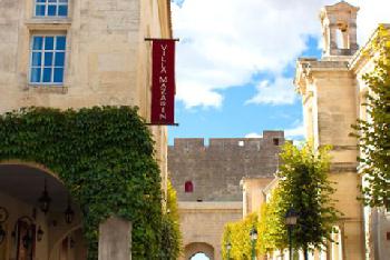 VILLA MAZARIN AIGUES MORTES