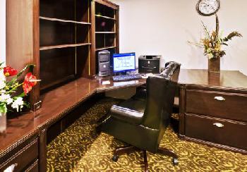 Holiday Inn Express Hotel & Suites TULSA-CATOOSA EAST I-44