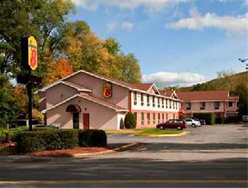 Super 8 Brattleboro