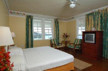 Brownstone Colonial Inn