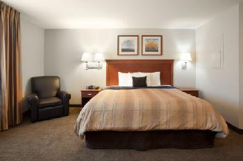 Candlewood Suites PARACHUTE