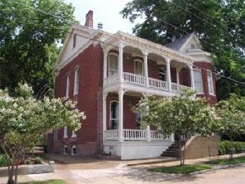 Baer House Inn
