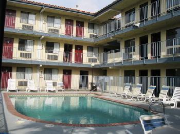 Red Roof Inn TulareDowntown/Fairgrounds